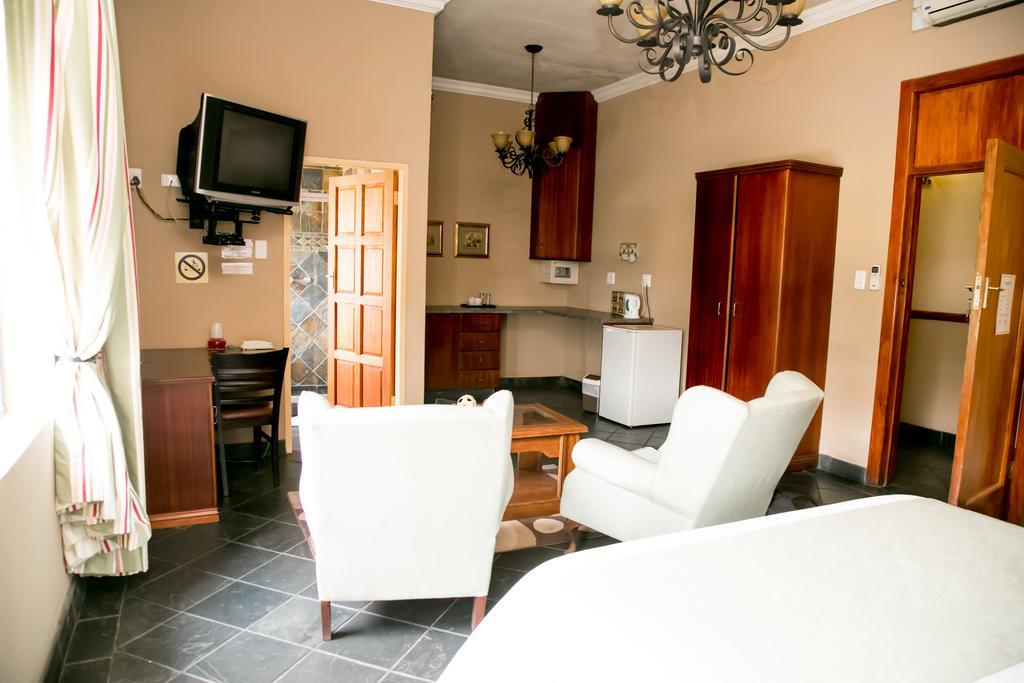Picanha Grill Guest House & Events Venue Nigel Стая снимка