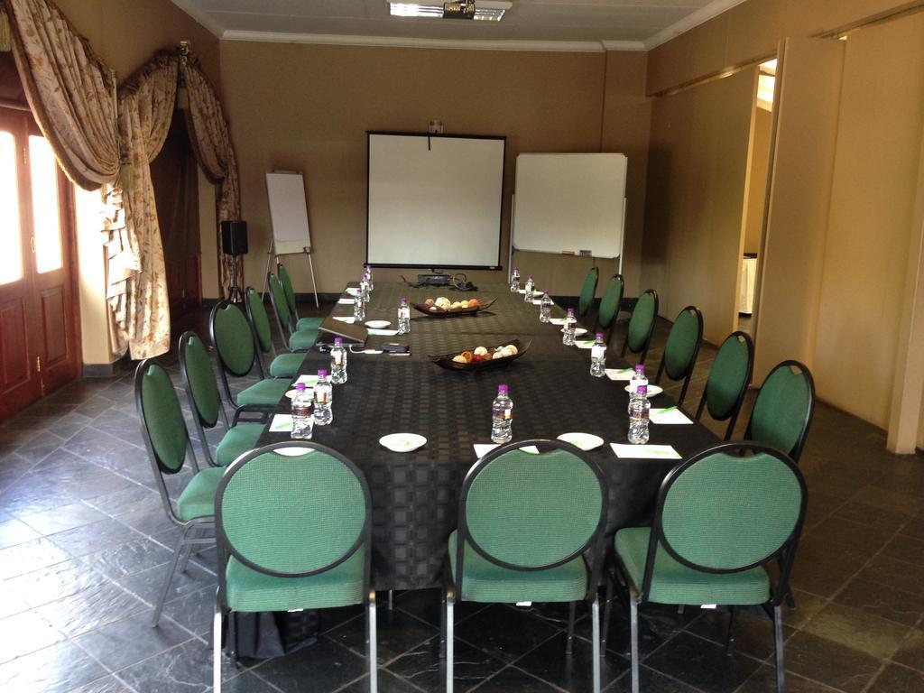 Picanha Grill Guest House & Events Venue Nigel Екстериор снимка